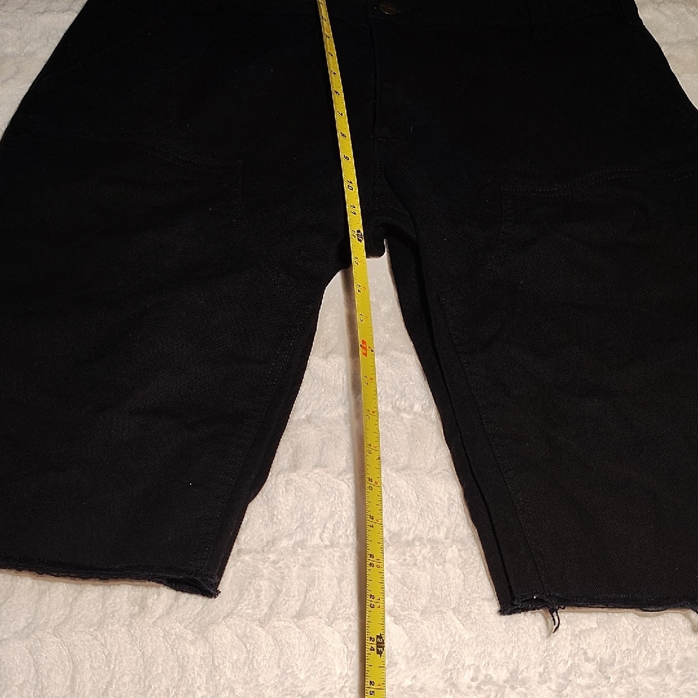 Carhartt Men's Black Cargo Shorts - Picture 4 of 5